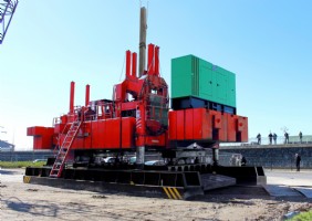 Hydraulic pile pushers